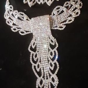 Rhinestone necklace set